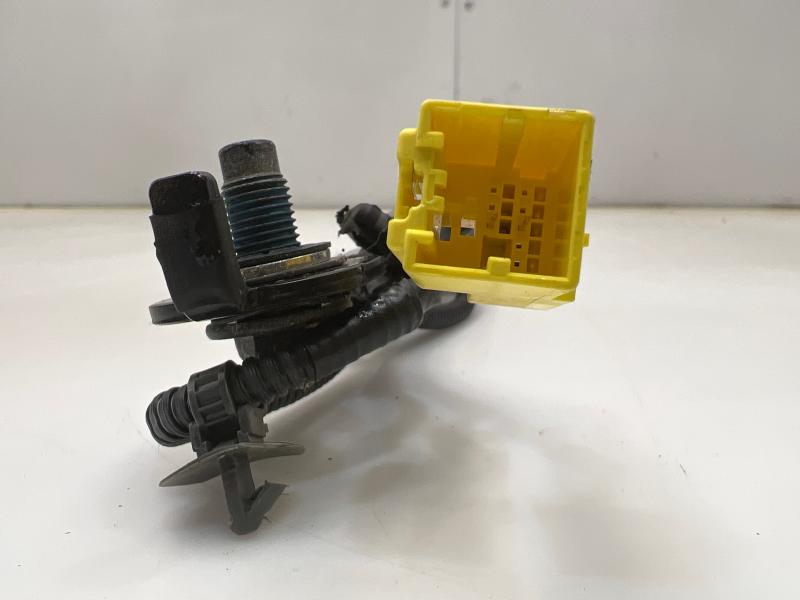 2016 Kia Sedona Front Seat Belt