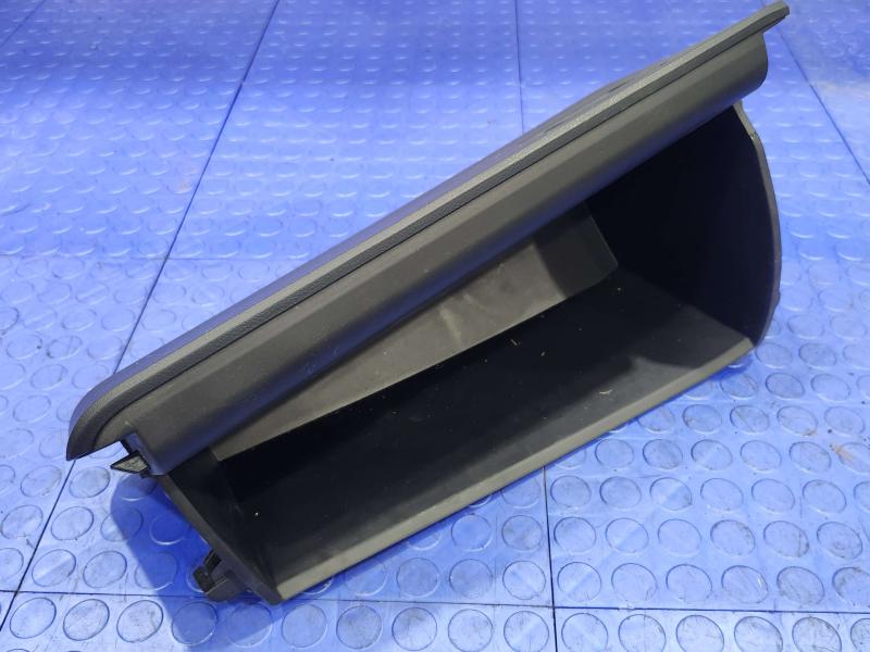 2017 Toyota Prius Glove Box