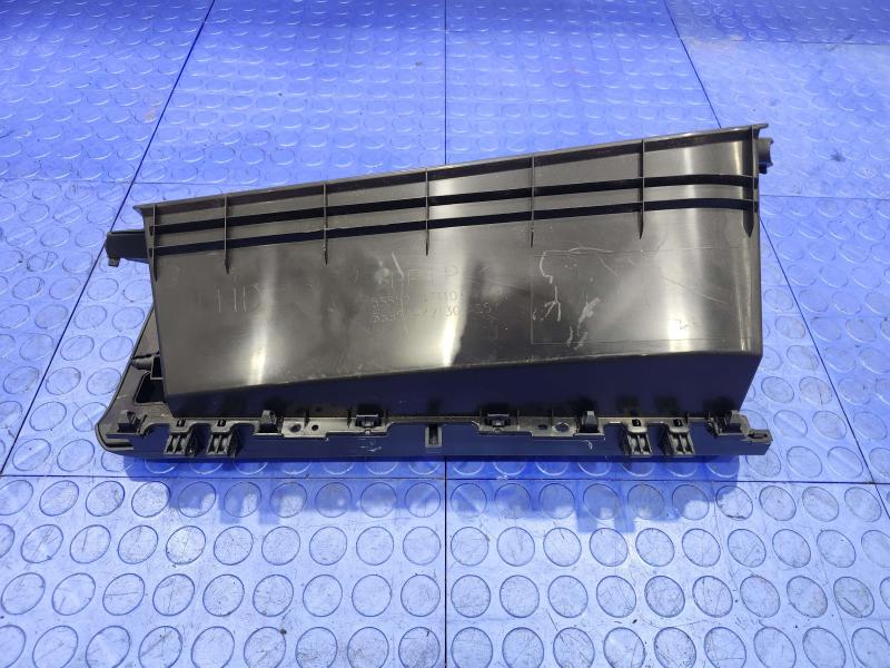 2017 Toyota Prius Glove Box