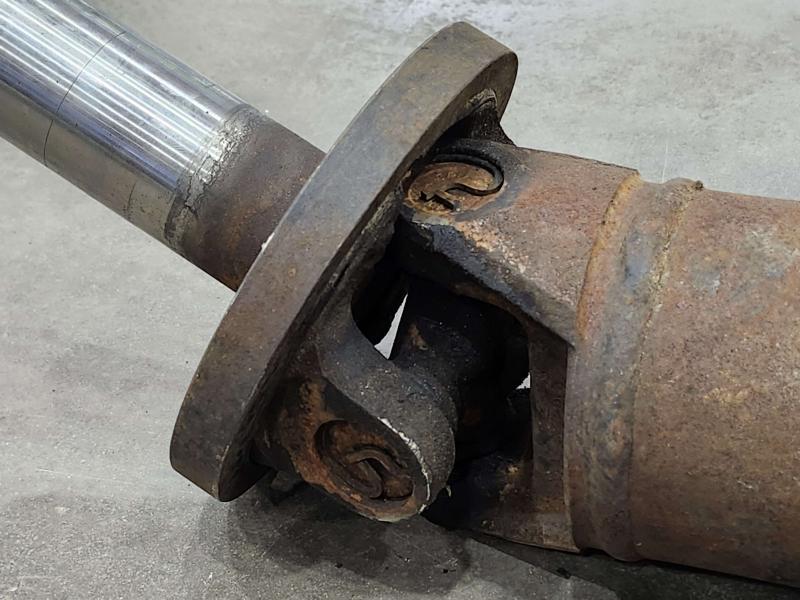 1993 Ford Econoline E-150 Rear Drive Shaft