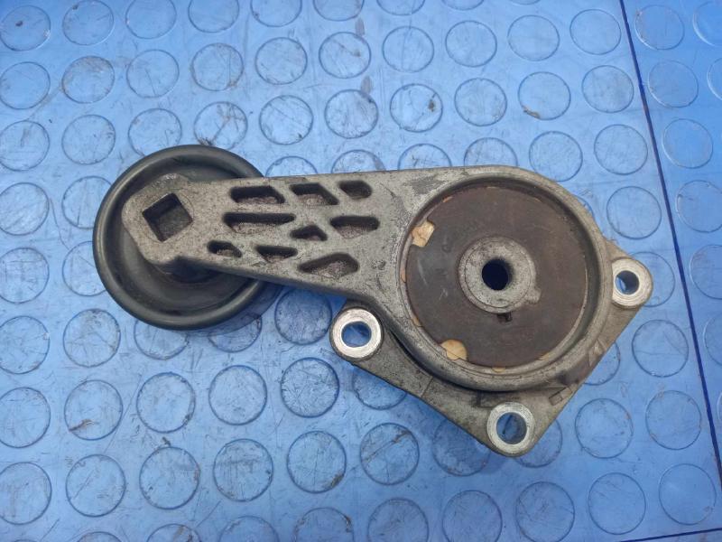 2008 Ford Explorer Engine Belt Tensioner