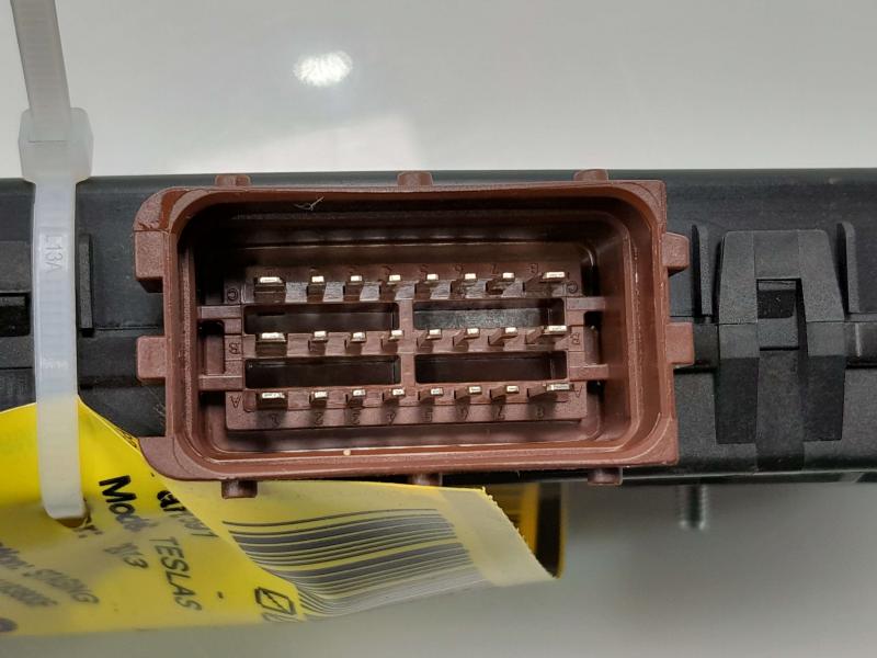 2012-2016 Tesla Model S Front Driver Seat Memory Control Module OEM 1011838-00-F