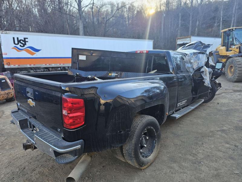 2019 Chevrolet Silverado 3500 Center Pillar