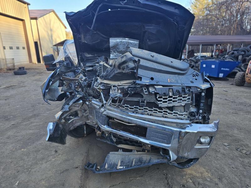 2019 Chevrolet Silverado 3500 Center Pillar