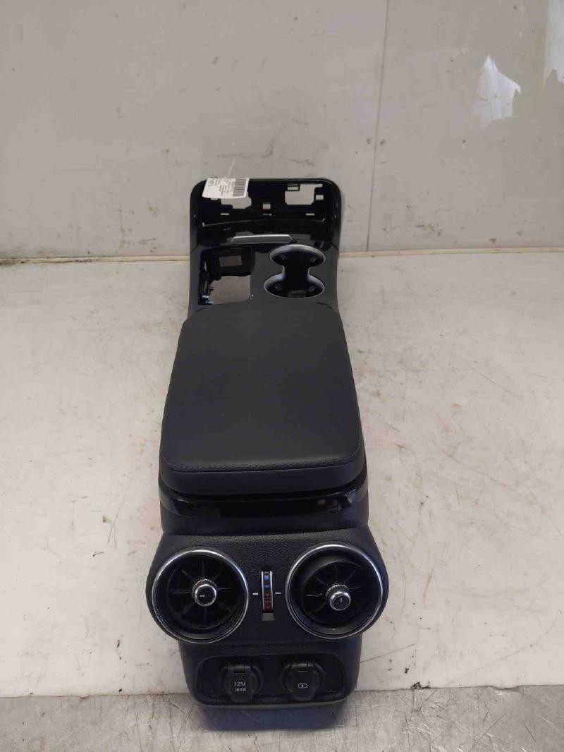 2018 2019 2020 Kia Stinger Center Console Assembly Black Leather (Shift by Cable Opt) OEM