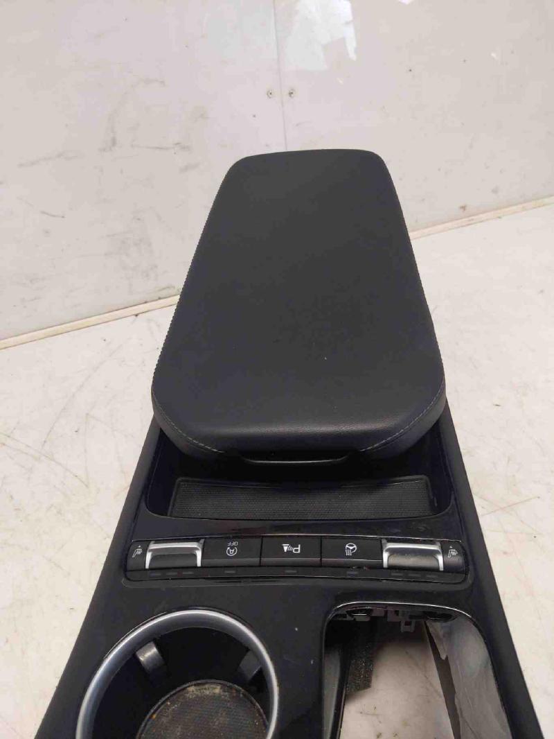 2018 2019 2020 Kia Stinger Center Console Assembly Black Leather (Shift by Cable Opt) OEM