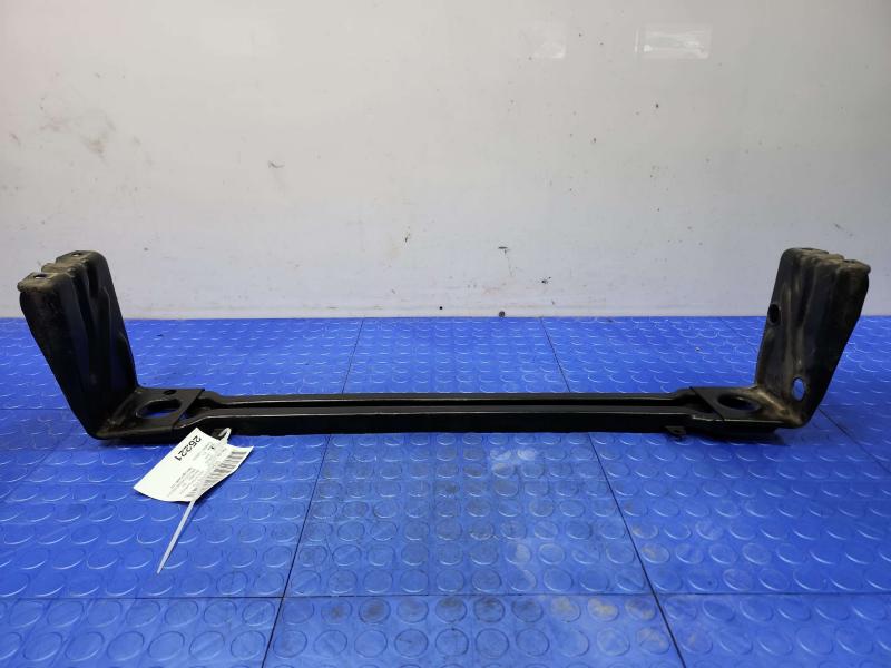 2014 Chrysler 300 Radiator Support