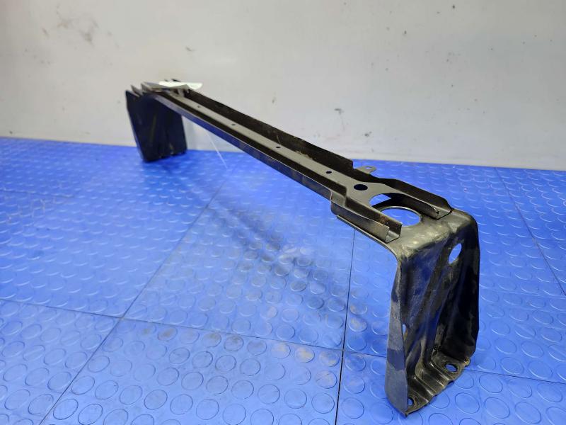 2014 Chrysler 300 Radiator Support