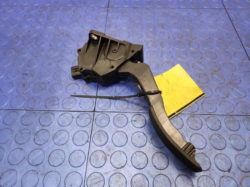 2015-2019 Subaru Legacy Outback Accelerator Pedal Genuine OEM Part 36010AL040