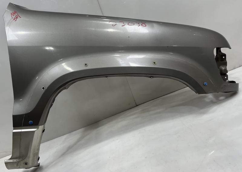 2001 Isuzu Trooper Fender