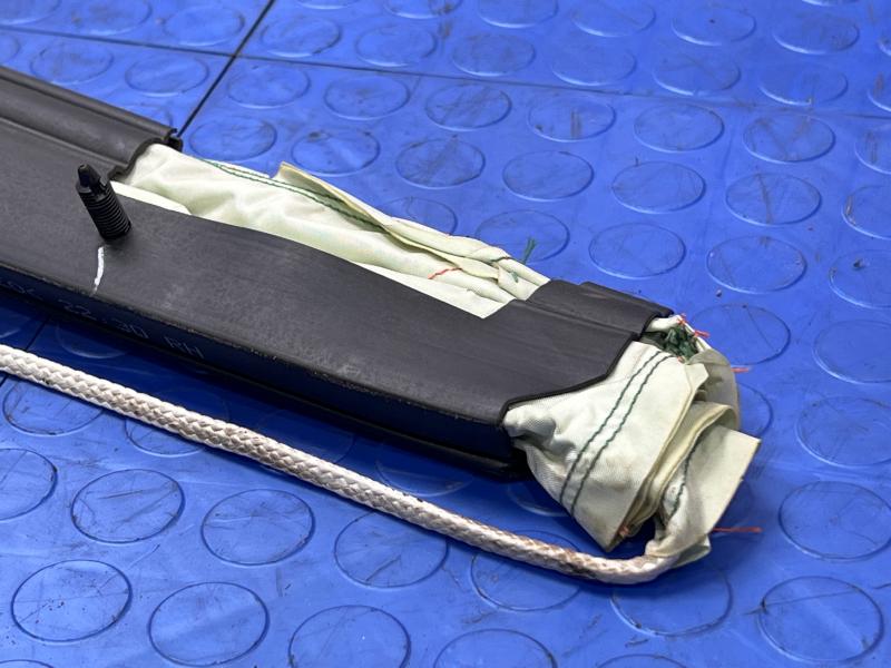 2003 Jeep Liberty Passenger Side Roof Curtain Air Bag Inflator Assembly OEM 55315018AG