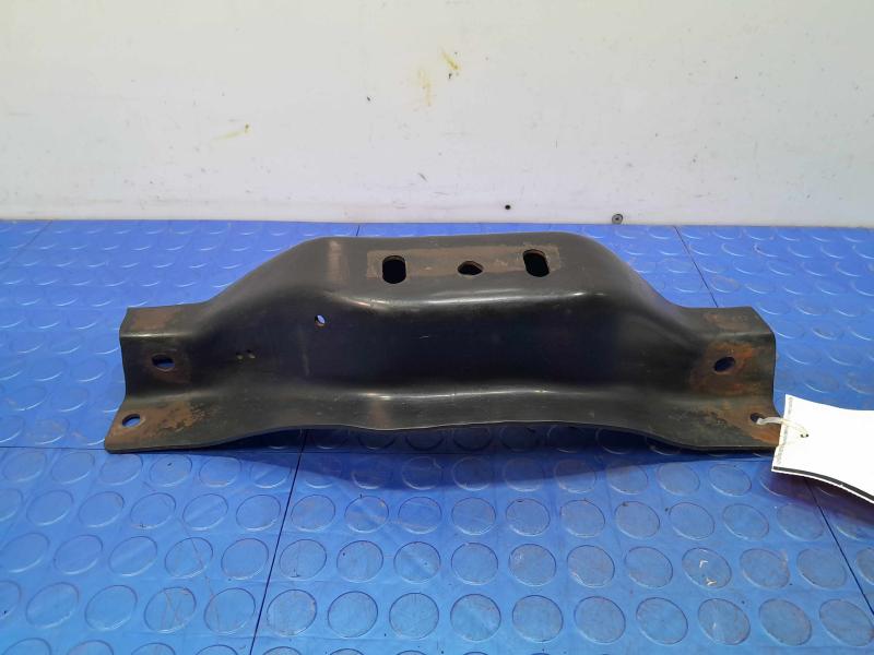 2001-2005 Ford Explorer Sport Trac 4x4 Automatic Transmission Crossmember OEM