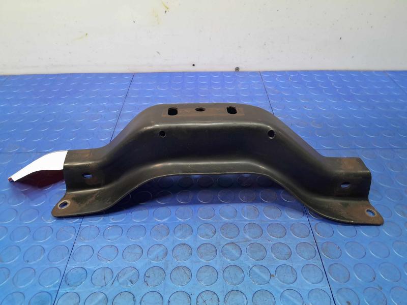 2001-2005 Ford Explorer Sport Trac 4x4 Automatic Transmission Crossmember OEM