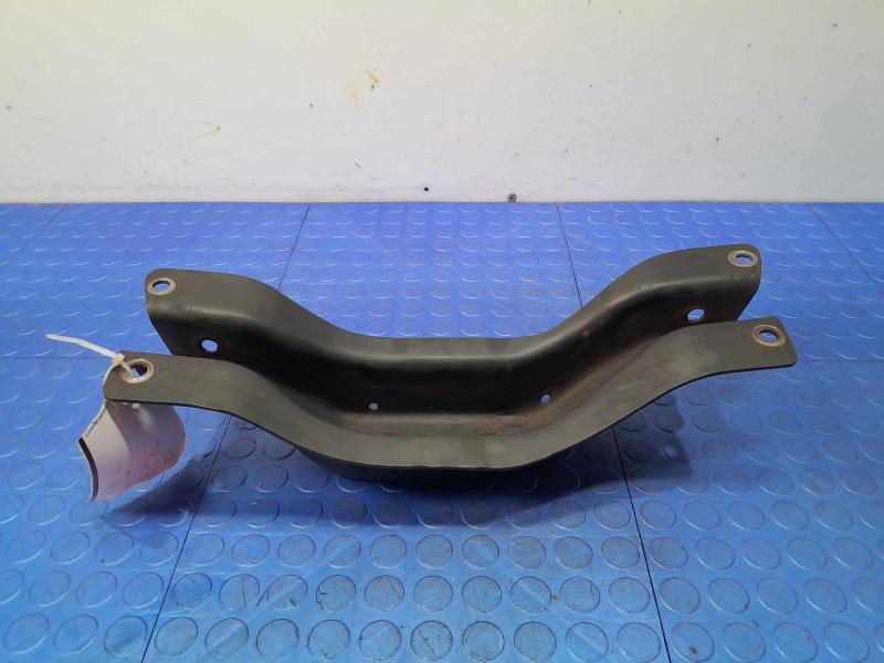 2001-2005 Ford Explorer Sport Trac 4x4 Automatic Transmission Crossmember OEM