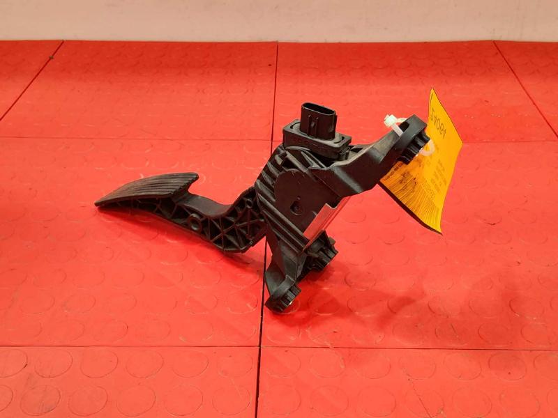 2020-2024 Kia Soul Accelerator Pedal Assembly Genuine OEM Part 32700F2100