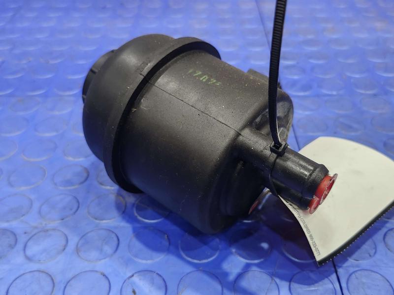 2008-2012 Maserati Quattroporte M139 Power Steering Fluid Reservoir OEM 270104