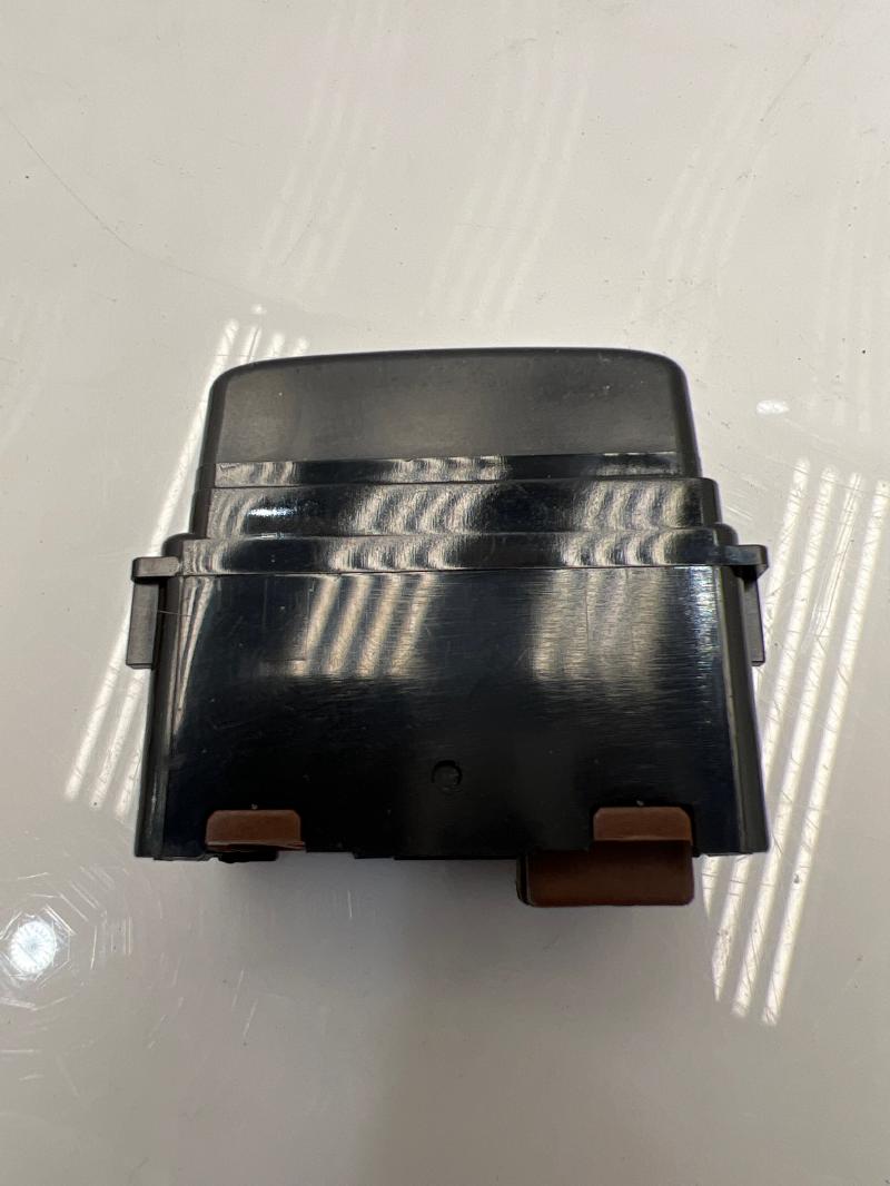 2013 - 2019 Nissan Sentra Trunk Release Switch OEM 25380-JF00A
