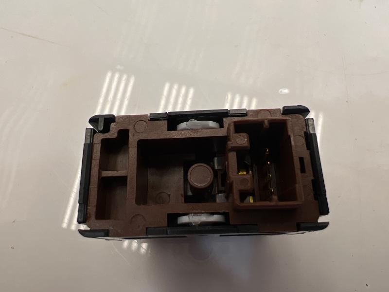 2013 - 2019 Nissan Sentra Trunk Release Switch OEM 25380-JF00A