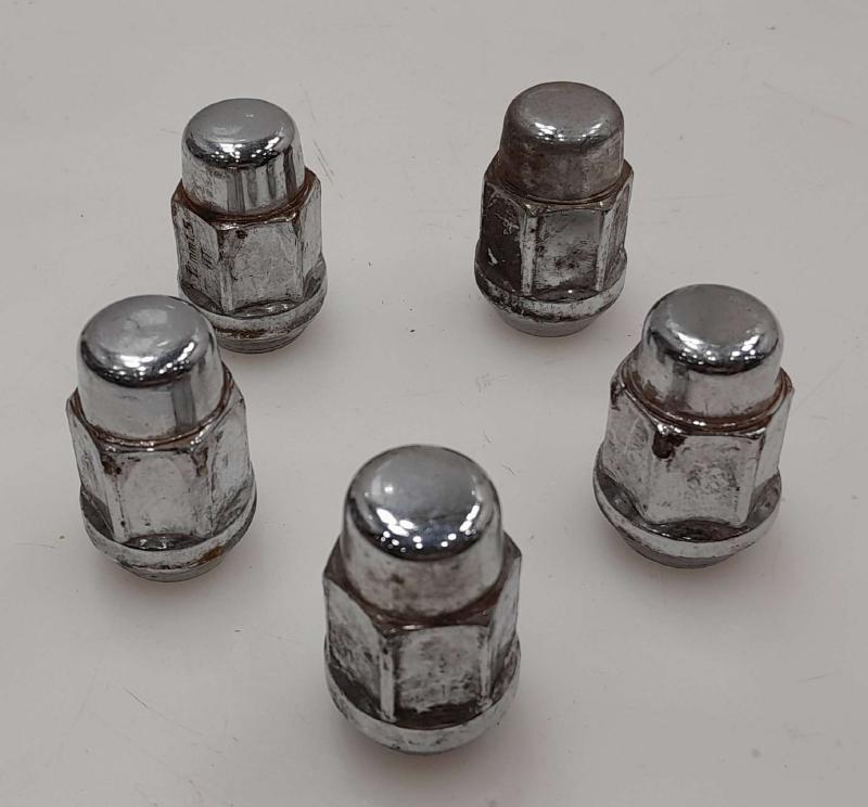 2015 Ford Fusion Lug Nuts