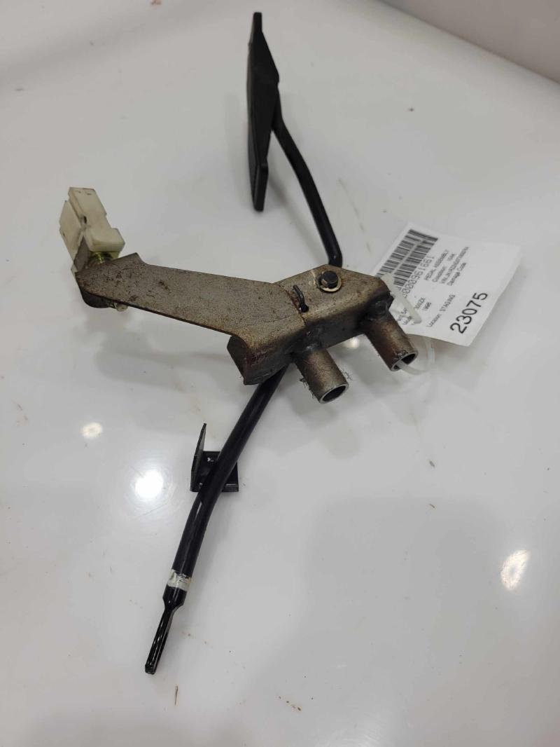 1990 - 1996 Nissan 300ZX Accelerator Pedal Assembly OEM 18010-30P05