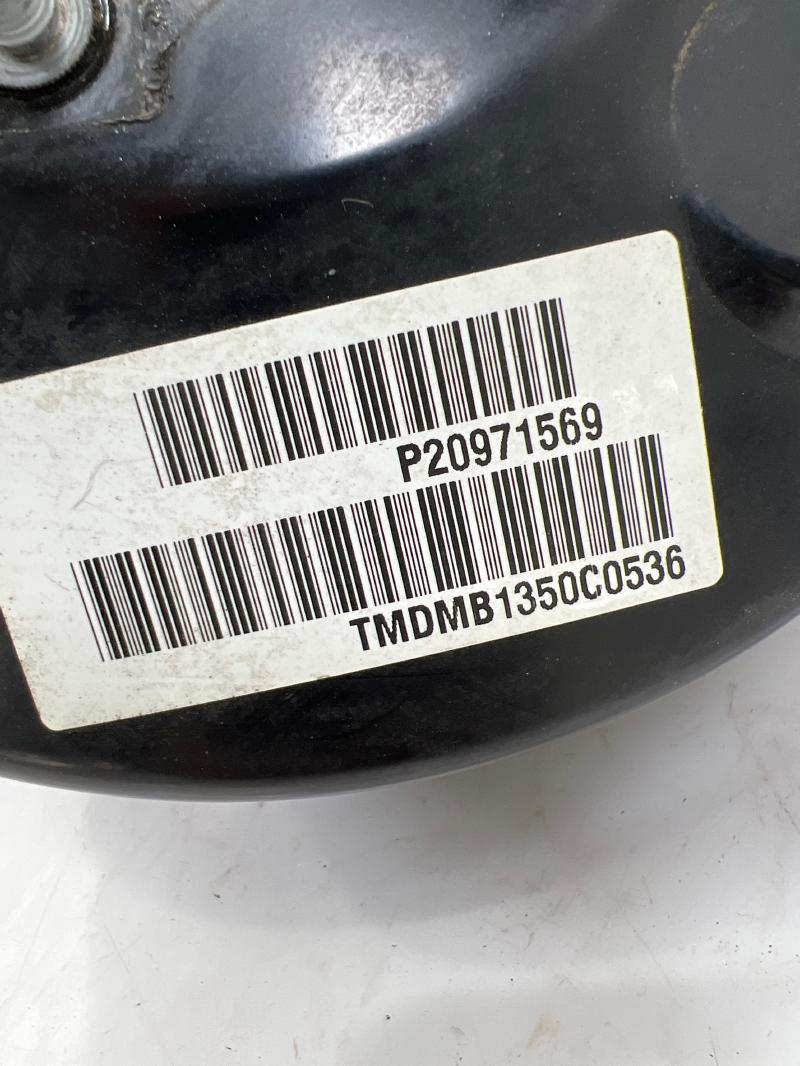 2011 - 2017 GM Chevy Equinox GMC Terrain Power Brake Booster OEM 22807707