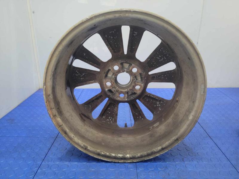 2016 Kia Sedona Wheel