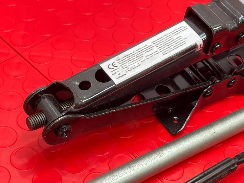 2015-2020 Audi A3 Spare Tire Tools Jack Kit Genuine OEM Parts 8V0011031B