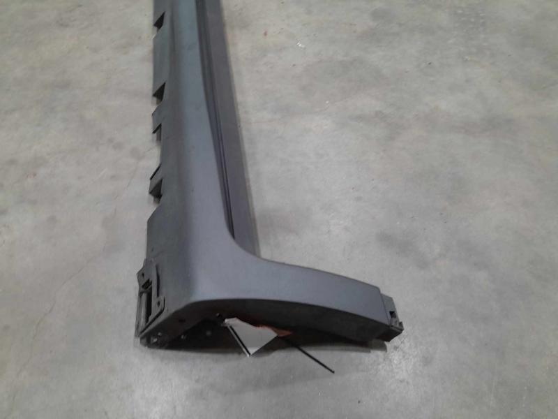 2017 Lincoln MKC Rocker Moulding