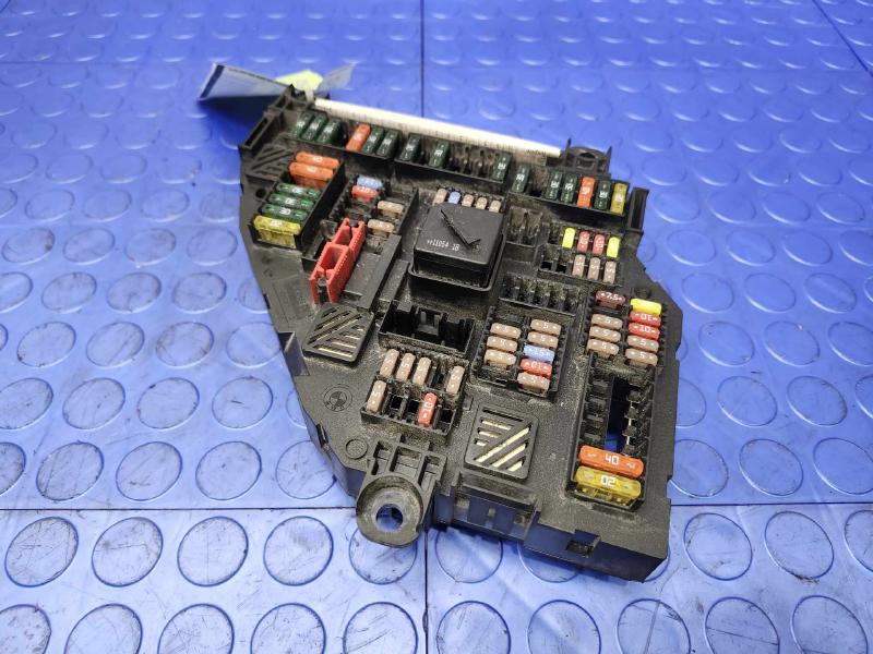 2011 BMW 5-Series F10 F11 Trunk Power Distribution Fuse Box OEM 61149234423
