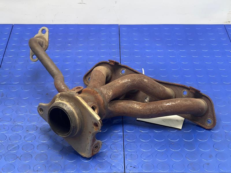 2013 Toyota Prius Exhaust Manifold