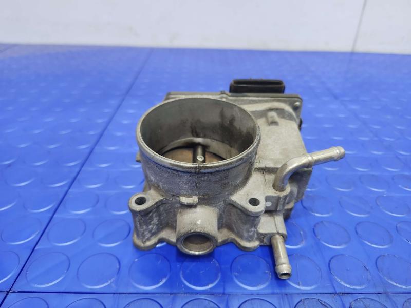2005 Lexus RX 330 Throttle Body/Valve Assy