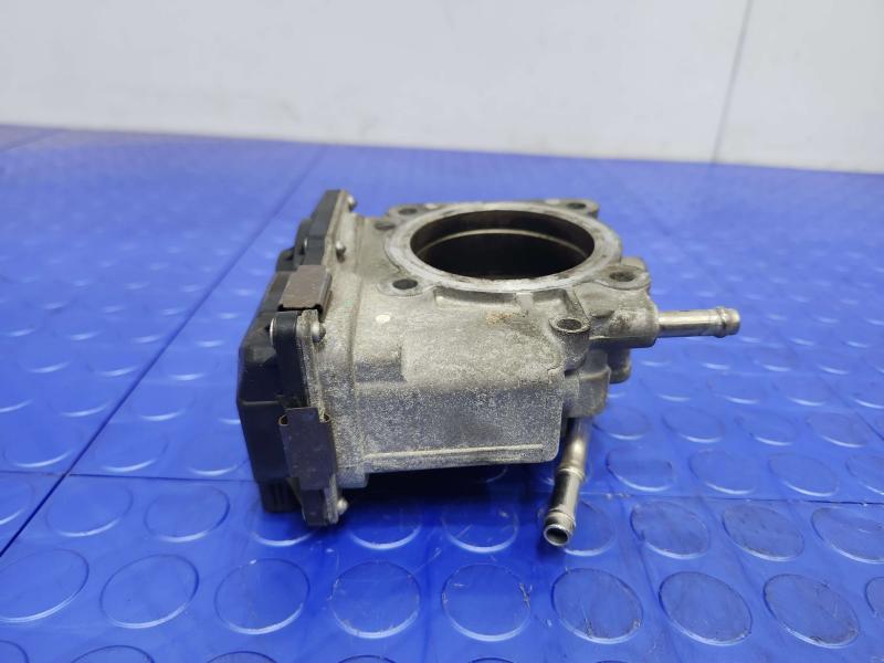 2005 Lexus RX 330 Throttle Body/Valve Assy