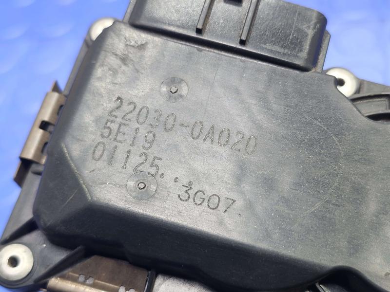 2005 Lexus RX 330 Throttle Body/Valve Assy