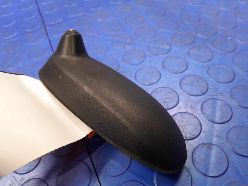 2014 Nissan Versa Antenna