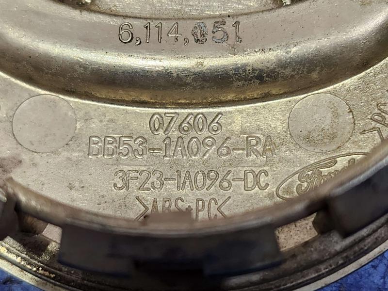 2011 Ford Edge Center Cap