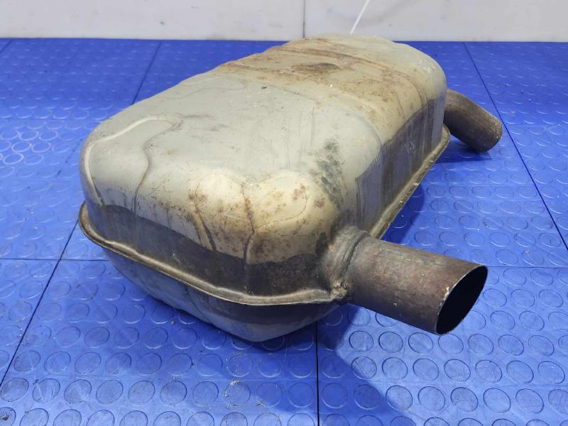 2013-2016 Volkswagen Jetta Hybrid Center Exhaust Muffler Genuine OEM 5C6253209M