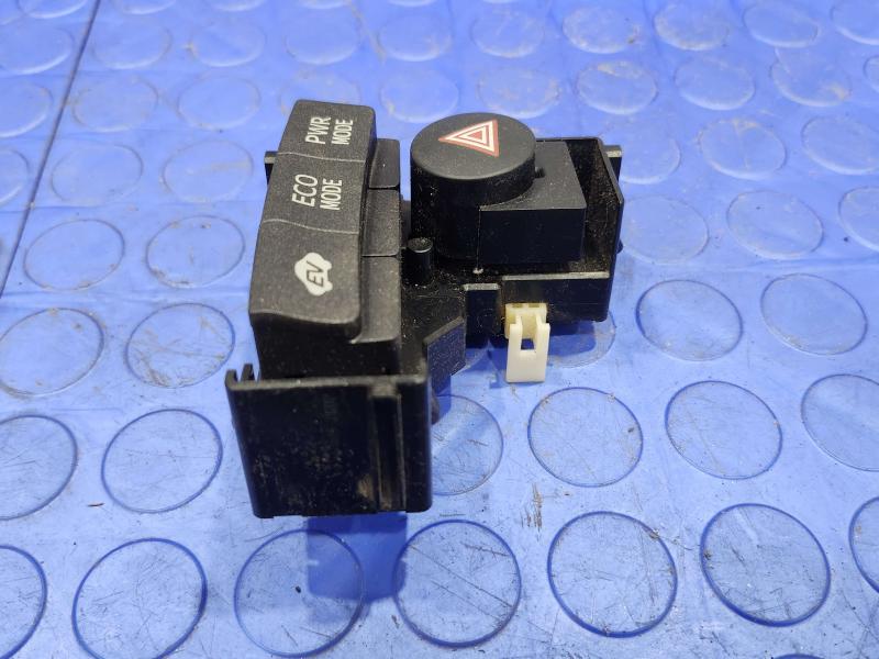 2010-2011 Toyota Prius Hazard Light Control Switch Genuine OEM 8401247021