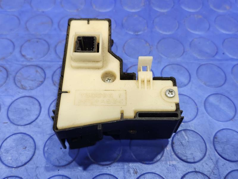 2010-2011 Toyota Prius Hazard Light Control Switch Genuine OEM 8401247021