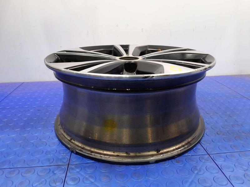 2020 Nissan Sentra Wheel