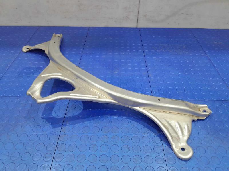 2012-2018 Audi A7 Suspension Strut Brace Genuine OEM Part 4G0805645C