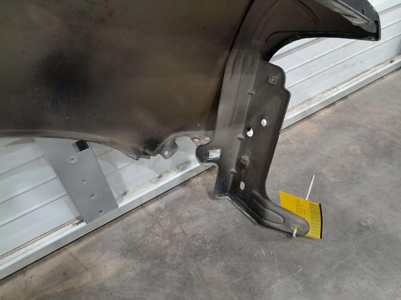 2005 Ford Expedition Fender