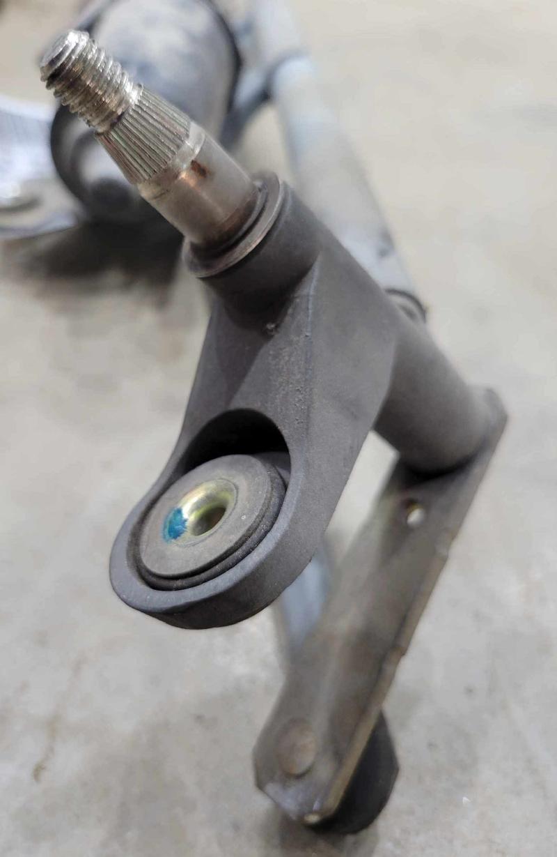 2004 Lincoln Navigator Wiper Motor Front
