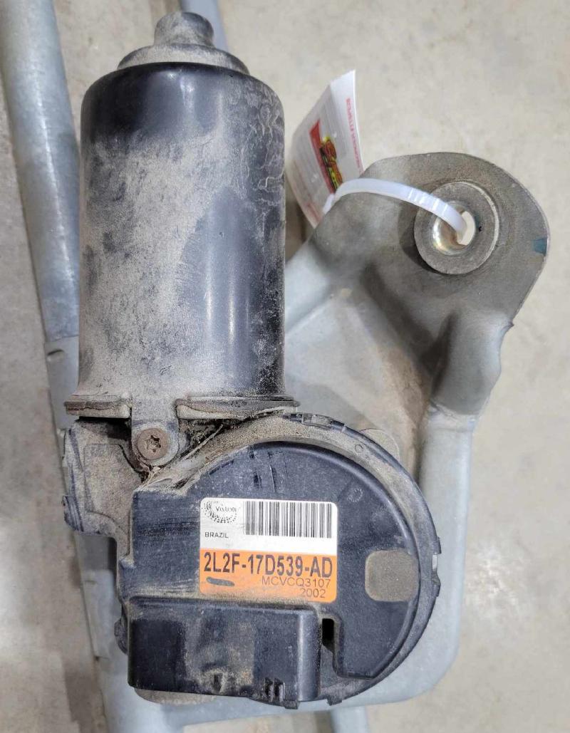 2004 Lincoln Navigator Wiper Motor Front
