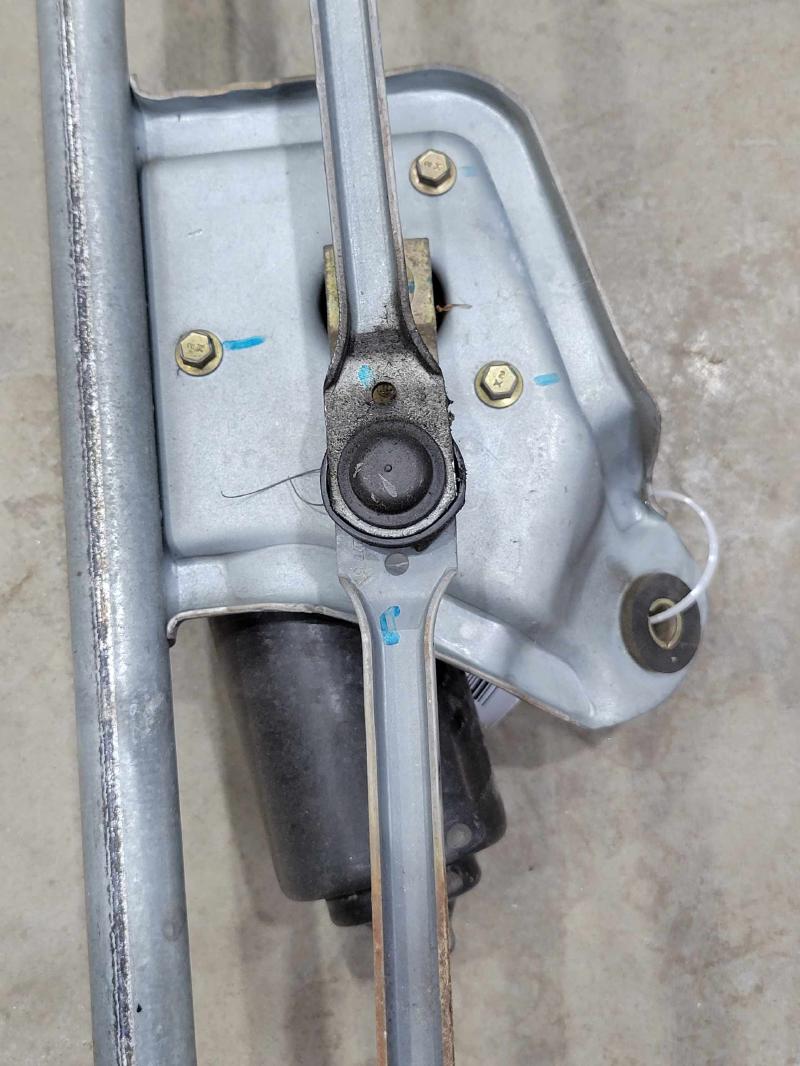 2004 Lincoln Navigator Wiper Motor Front