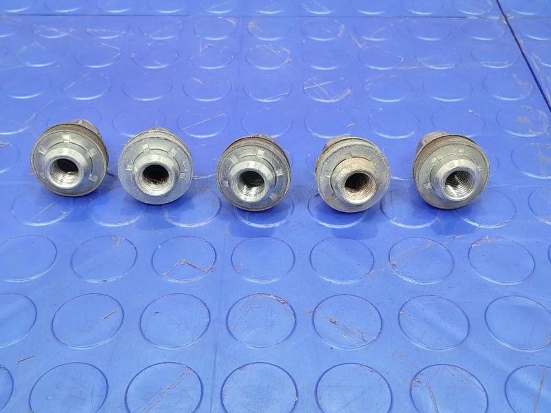 2017 Jaguar XE Lug Nuts