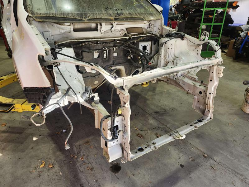 2014 Toyota RAV4 Radiator Support