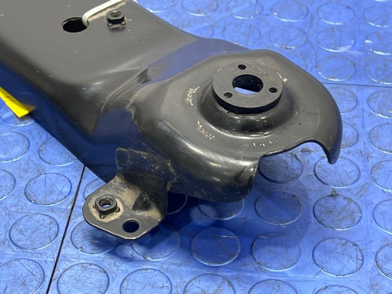 2020 Nissan Altima Lower Control Arm Rr