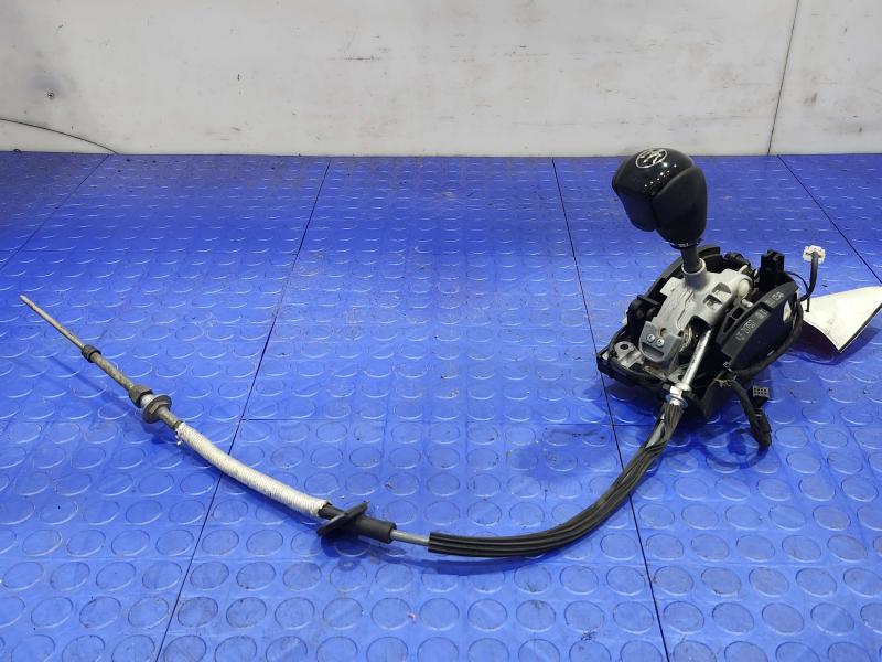 2011 Maserati Quattroporte Floor Shifter