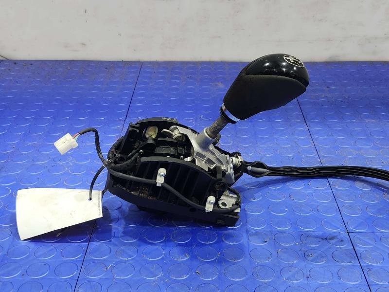 2011 Maserati Quattroporte Floor Shifter