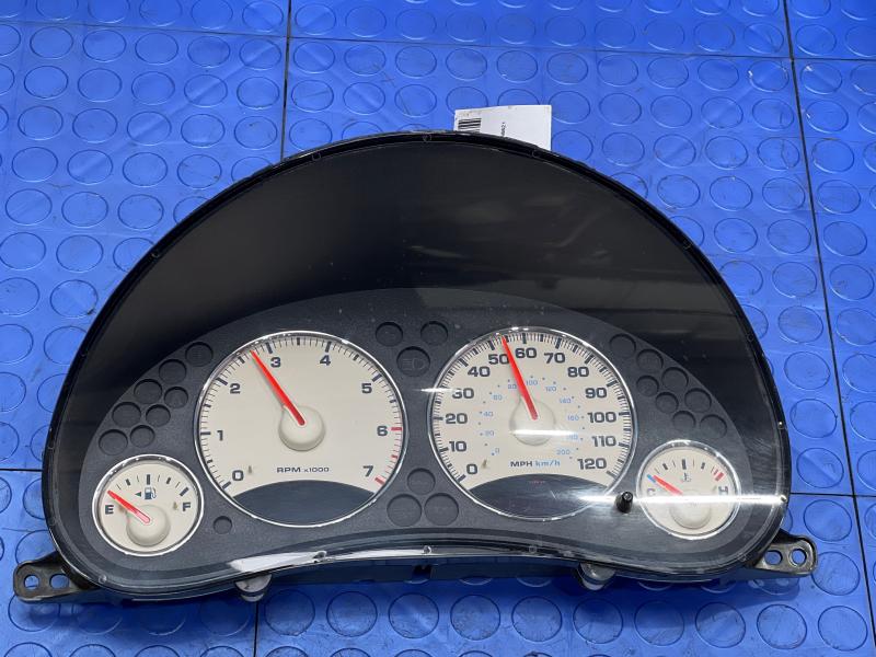 2003 Jeep Liberty Insturment Cluster Speedometer with Chrome Trim OEM 56010511AB